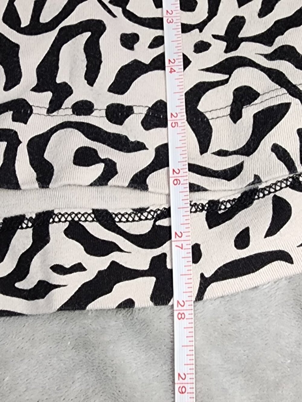 EUC Chico's 4 / XXL Women's Black and white geometric 3/4 sleeve Cotton top - Picture 9 of 9
